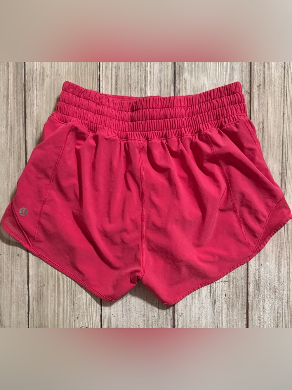 Lululemon Pink Hotty Hot Shorts Size 2 High Rise 2.5” inseam